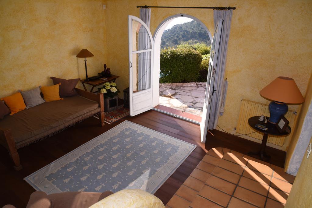 Le Mas De L'Aighetta Bed and Breakfast Èze Exterior foto